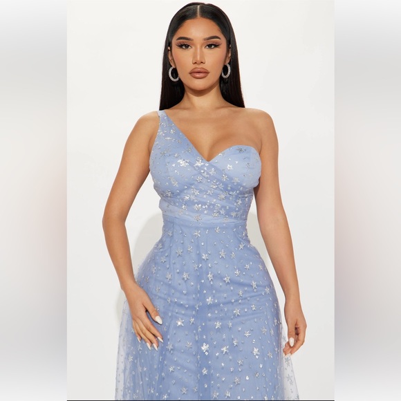 One Shoulder Tulle Maxi Dress - Picture 2 of 5